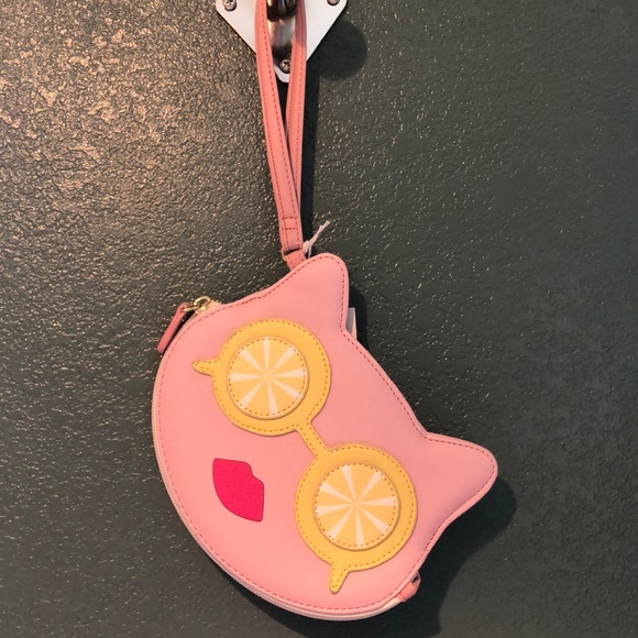 Crossposted.  Betsey Johnson coin purse. - Picture 1 of 4